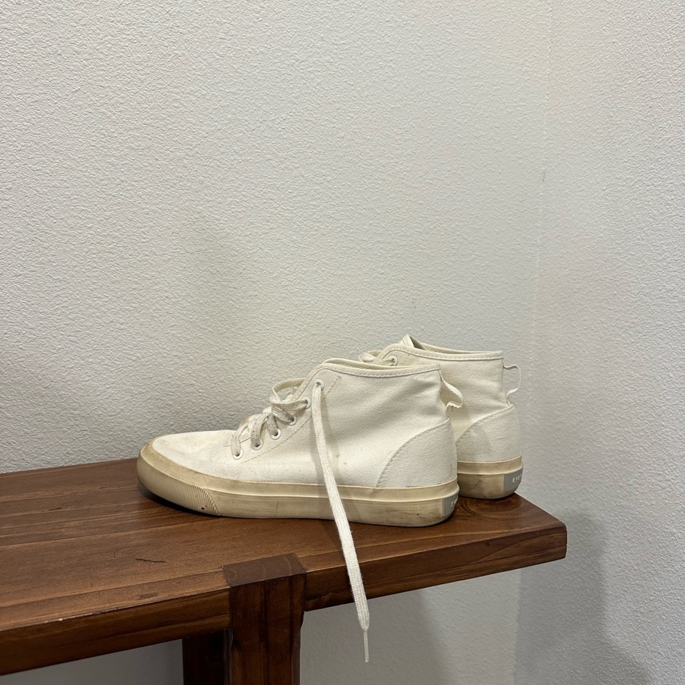 Everlane Cream Canvas Sneakers